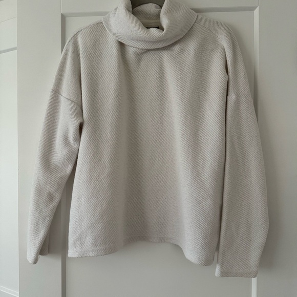 Aerie white turtleneck sweater - Picture 1 of 9